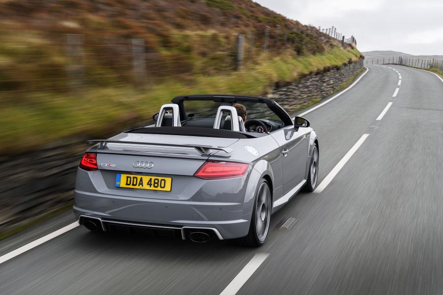  Audi TT RS Roadster (8S) 2016 года  (UK) (фото 30 из 40)